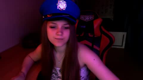 Snapshot of _sweet_foxy_ chatting on 05-11-26, 04:59 Mari online show from 05-11-26, 04:59