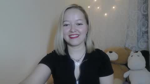 Snapshot of _sweet_smile_ chatting on 10-20-25, 07:58 _sweet_smile_ online show from 10-20-25, 07:58