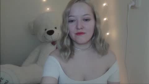 Snapshot of _sweet_smile_ chatting on 02-11-26, 08:14 _sweet_smile_ online show from 02-11-26, 08:14