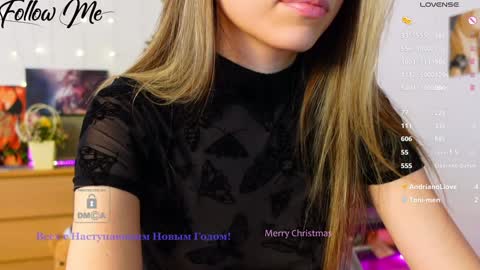 Snapshot of _sweetcams_ chatting on 12-27-24, 09:28 Dasha online show from 12-27-24, 09:28