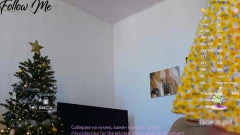 Snapshot of _sweetcams_ chatting on 02-23-25, 09:33 Dasha online show from 02-23-25, 09:33
