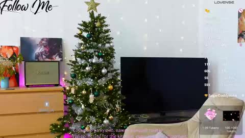 Snapshot of _sweetcams_ chatting on 02-28-25, 07:48 Dasha online show from 02-28-25, 07:48