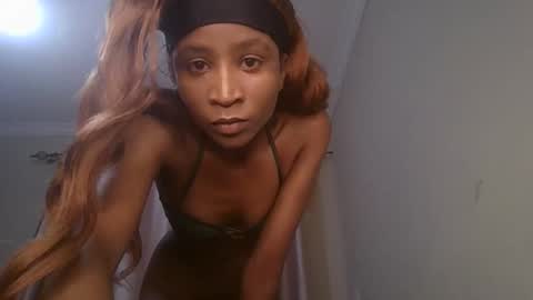 _sweetebony_r online show from 02-13-26, 07:48