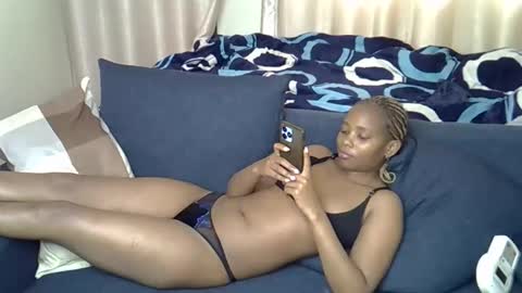 Rosy  Steph online show from 12-22-25, 11:18