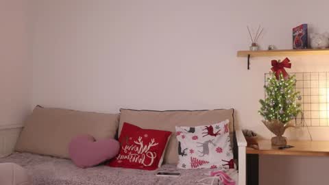 Annie online show from 01-11-25, 07:28