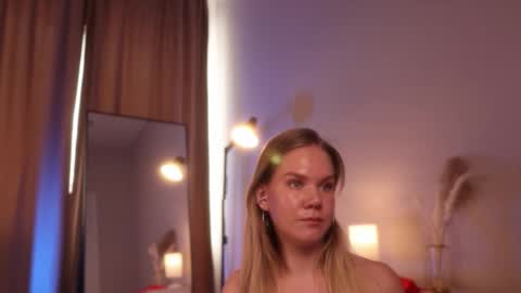 Annie online show from 03-11-25, 07:48