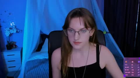_tessa_moon online show from 04-10-26, 07:40