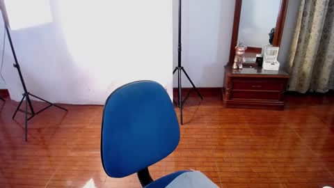 _the_dark_side_of_the_moon_ online show from 02-16-25, 09:27