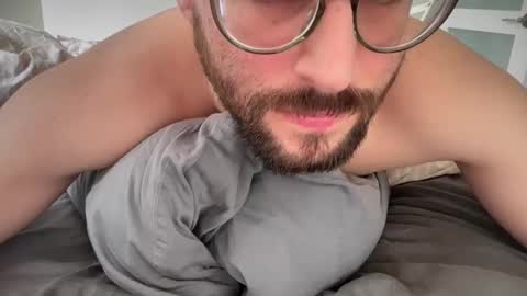 Snapshot of _ur_happy_meal chatting on 01-25-25, 03:20 DJ online show from 01-25-25, 03:20