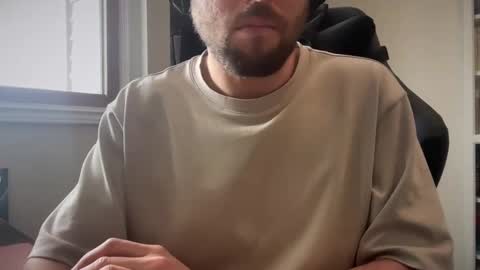 Snapshot of _ur_happy_meal chatting on 02-21-25, 04:05 DJ online show from 02-21-25, 04:05