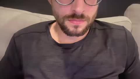 Snapshot of _ur_happy_meal chatting on 10-12-25, 02:10 DJ online show from 10-12-25, 02:10