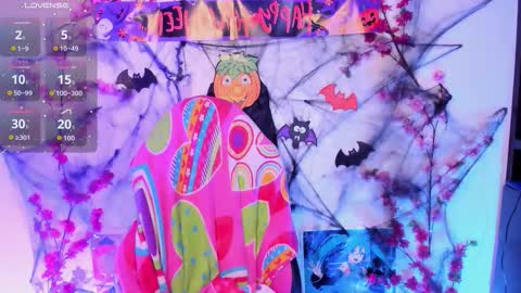 Snapshot of _urcutekitty chatting on 10-18-25, 03:31 online show from 10-18-25, 03:31