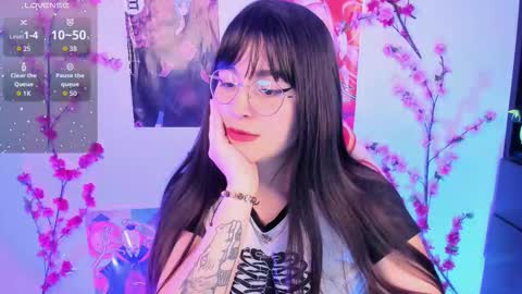 Snapshot of _urcutekitty chatting on 11-07-25, 02:55 online show from 11-07-25, 02:55