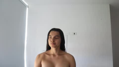 Anastasia Vahos online show from 01-11-25, 06:12