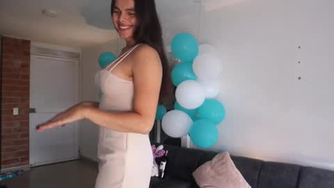Anastasia Vahos online show from 09-10-25, 05:13
