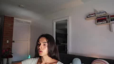 Anastasia Vahos online show from 03-19-26, 05:17