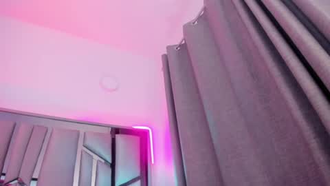 _valeria_saenz_ online show from 07-02-26, 03:23