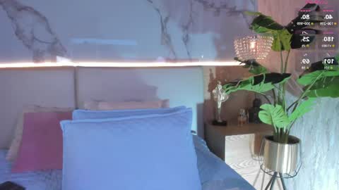 Snapshot of _valeryysmith_ chatting on 06-11-26, 04:43 Valery online show from 06-11-26, 04:43