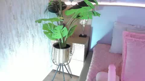 Snapshot of _valeryysmith_ chatting on 07-07-26, 07:23 Valery online show from 07-07-26, 07:23