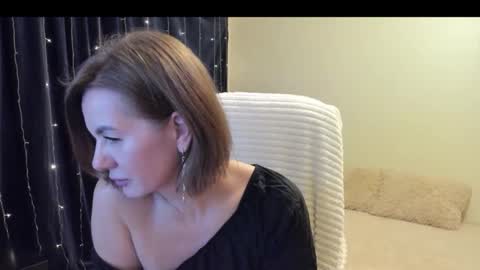 Snapshot of _vallylove chatting on 10-02-25, 09:22 _vallylove online show from 10-02-25, 09:22