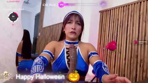 Veronica online show from 10-31-25, 01:01