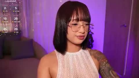 Snapshot of _victoria_florez chatting on 07-22-26, 11:51 VICTORIA online show from 07-22-26, 11:51