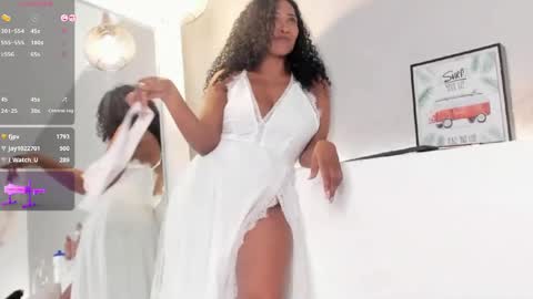 Snapshot of _victoria_hills chatting on 02-24-25, 09:41 Victoria online show from 02-24-25, 09:41