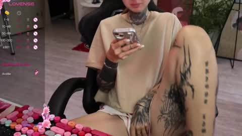 Alis online show from 09-19-25, 07:21