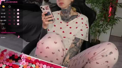 Alis online show from 05-17-26, 07:17