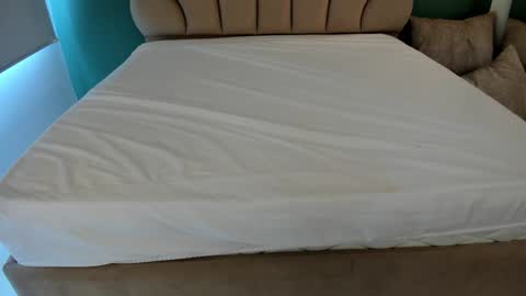  Vix  online show from 12-04-24, 03:32