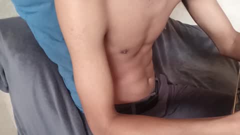 Snapshot of _vov_ chatting on 01-11-25, 03:34 _vov_ online show from 01-11-25, 03:34