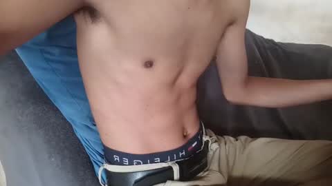 Snapshot of _vov_ chatting on 09-17-25, 02:57 _vov_ online show from 09-17-25, 02:57