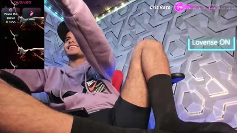  white fox  online show from 11-15-25, 06:04