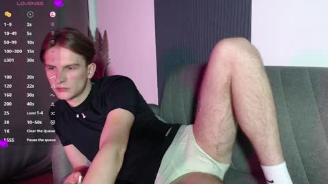 Snapshot of _whitenight18_ chatting on 01-07-25, 05:20 Bogdan Vlad online show from 01-07-25, 05:20