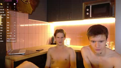 Snapshot of _whitenight18_ chatting on 02-07-25, 07:06 Bogdan Vlad online show from 02-07-25, 07:06