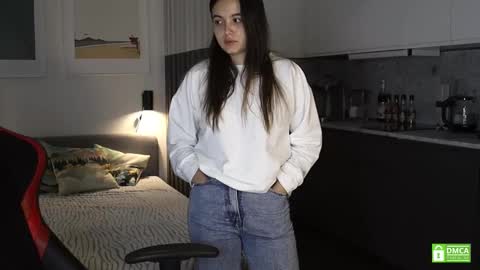 Snapshot of _whoareu_ chatting on 09-13-25, 01:00 Kristina online show from 09-13-25, 01:00