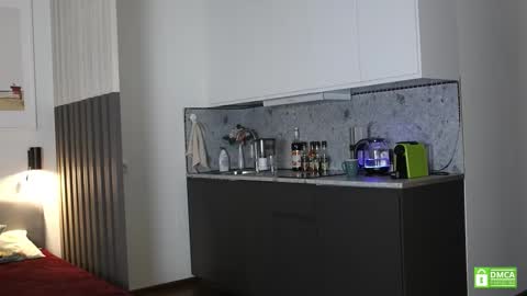 Snapshot of _whoareu_ chatting on 10-19-25, 01:12 Kristina online show from 10-19-25, 01:12