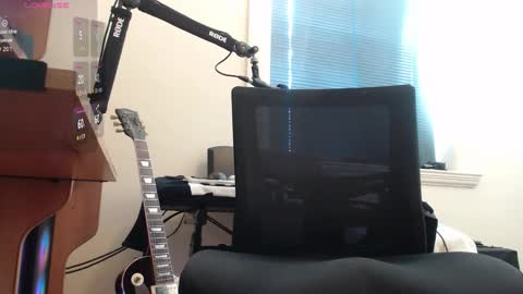 Snapshot of _xxrockstarloverxx_ chatting on 09-28-25, 10:37 _xxrockstarloverxx_ online show from 09-28-25, 10:37