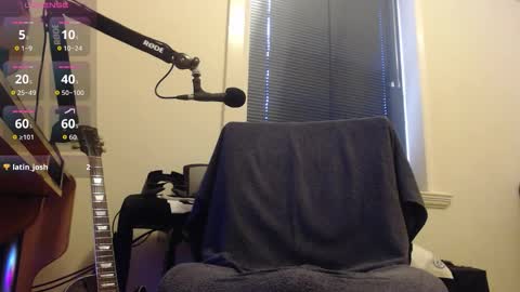 Snapshot of _xxrockstarloverxx_ chatting on 10-27-25, 08:35 _xxrockstarloverxx_ online show from 10-27-25, 08:35