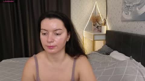 Snapshot of _your_sweetdream chatting on 11-13-25, 08:24 Jasmine online show from 11-13-25, 08:24
