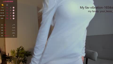 Snapshot of _your_tessa chatting on 01-30-25, 11:22 Tessa - online show from 01-30-25, 11:22