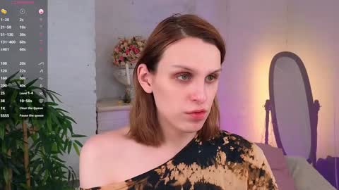 Snapshot of _yourfoxy_ chatting on 01-08-25, 01:52 LITTLE FOX online show from 01-08-25, 01:52