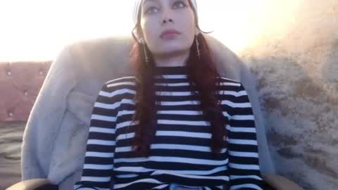 Yuyi online show from 06-24-26, 06:01