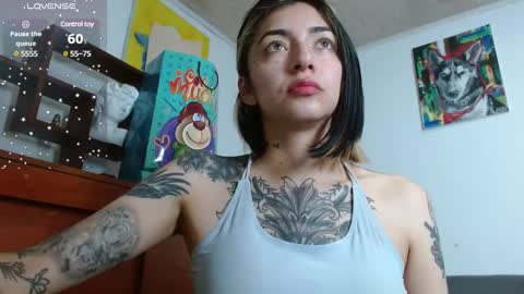 Snapshot of _zoebakers chatting on 12-27-24, 05:05 Zoe online show from 12-27-24, 05:05