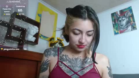 Snapshot of _zoebakers chatting on 02-06-25, 10:26 Zoe online show from 02-06-25, 10:26