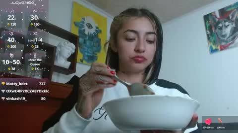 Snapshot of _zoebakers chatting on 03-05-25, 09:26 Zoe online show from 03-05-25, 09:26