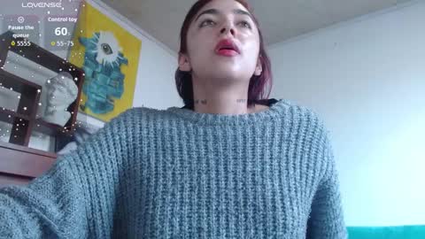 Snapshot of _zoebakers chatting on 09-17-25, 01:13 Zoe online show from 09-17-25, 01:13