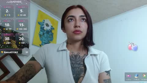 Snapshot of _zoebakers chatting on 11-21-25, 02:21 Zoe online show from 11-21-25, 02:21