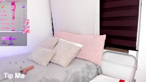 Alexandra  online show from 01-22-25, 09:24