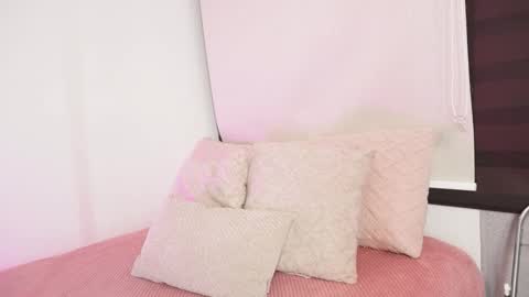 Alexandra  online show from 10-29-25, 09:11